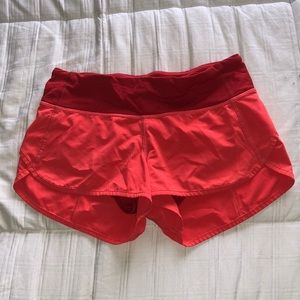Lululemon Speed up short 2.5” size 2